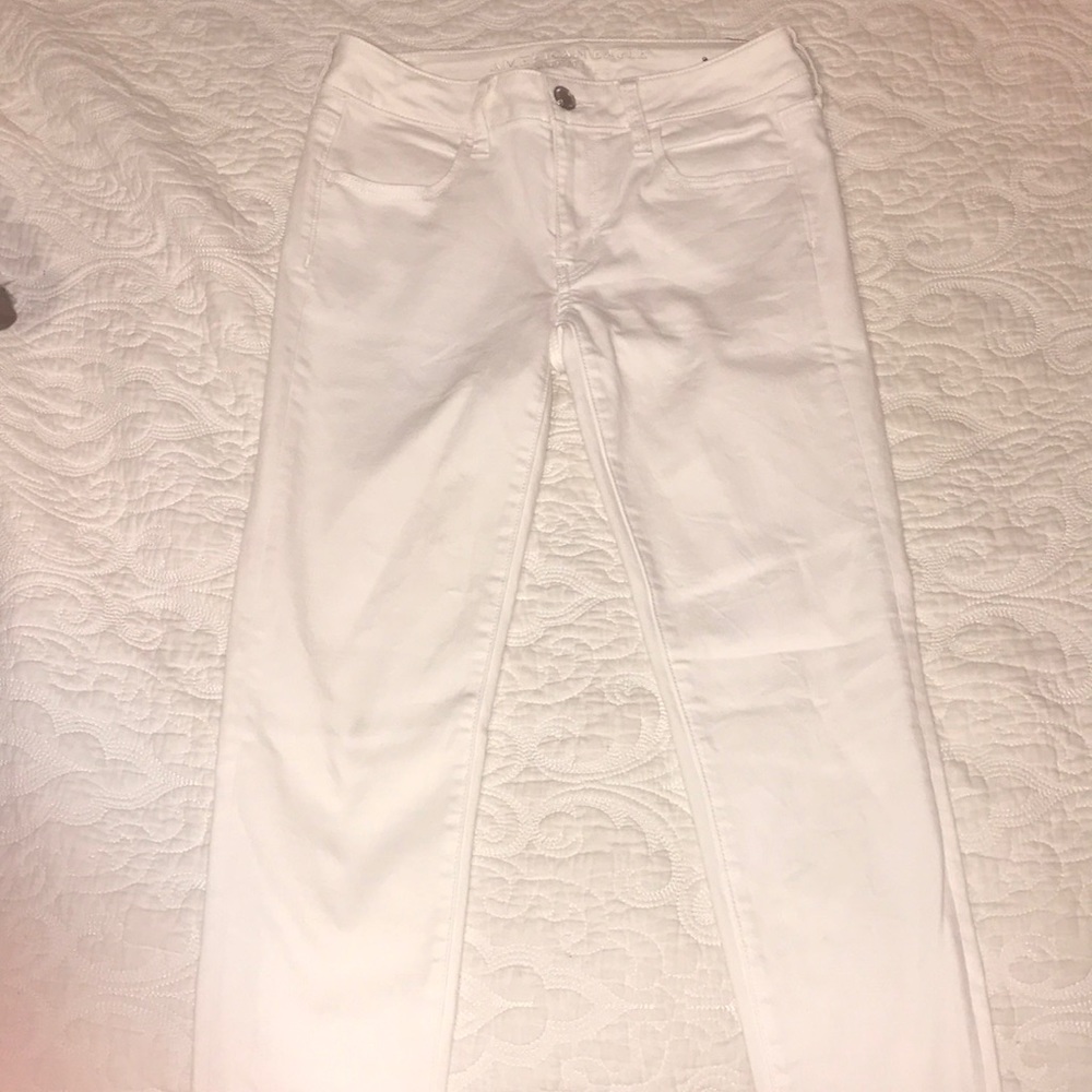 AEO White Denim Jegging